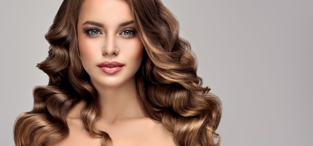 Warren Tricomi offers blowout services in NYC and beyond.